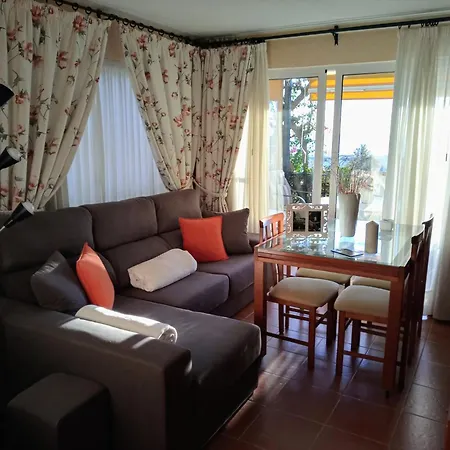 Apartment La Carihuela A 5 Minutos De La Playavistas Al Mar *